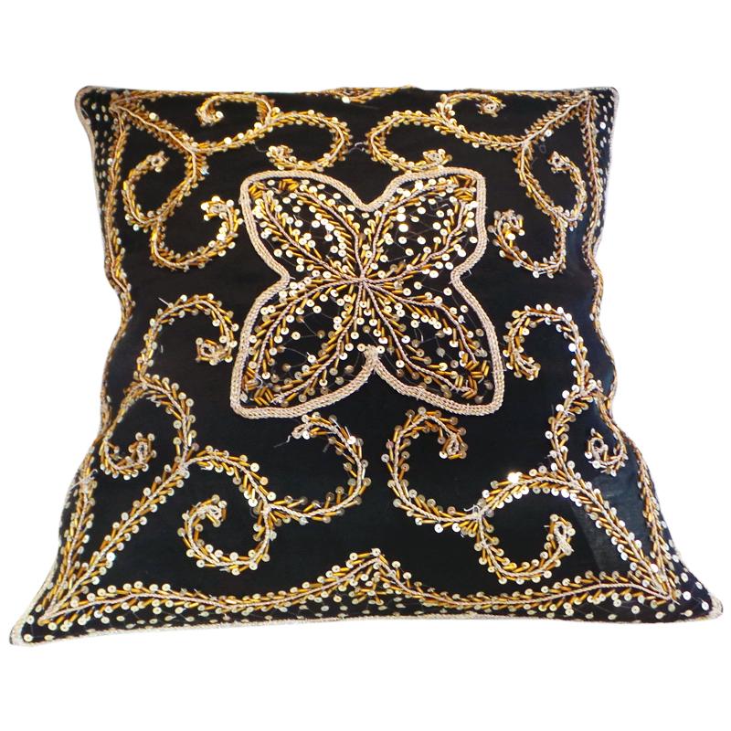 Polyster Embroidred Cushion Cover 1